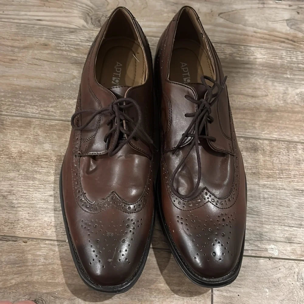 Apt. 9 Men Wingtip Brown Leather Dress Shoes Size 10.5